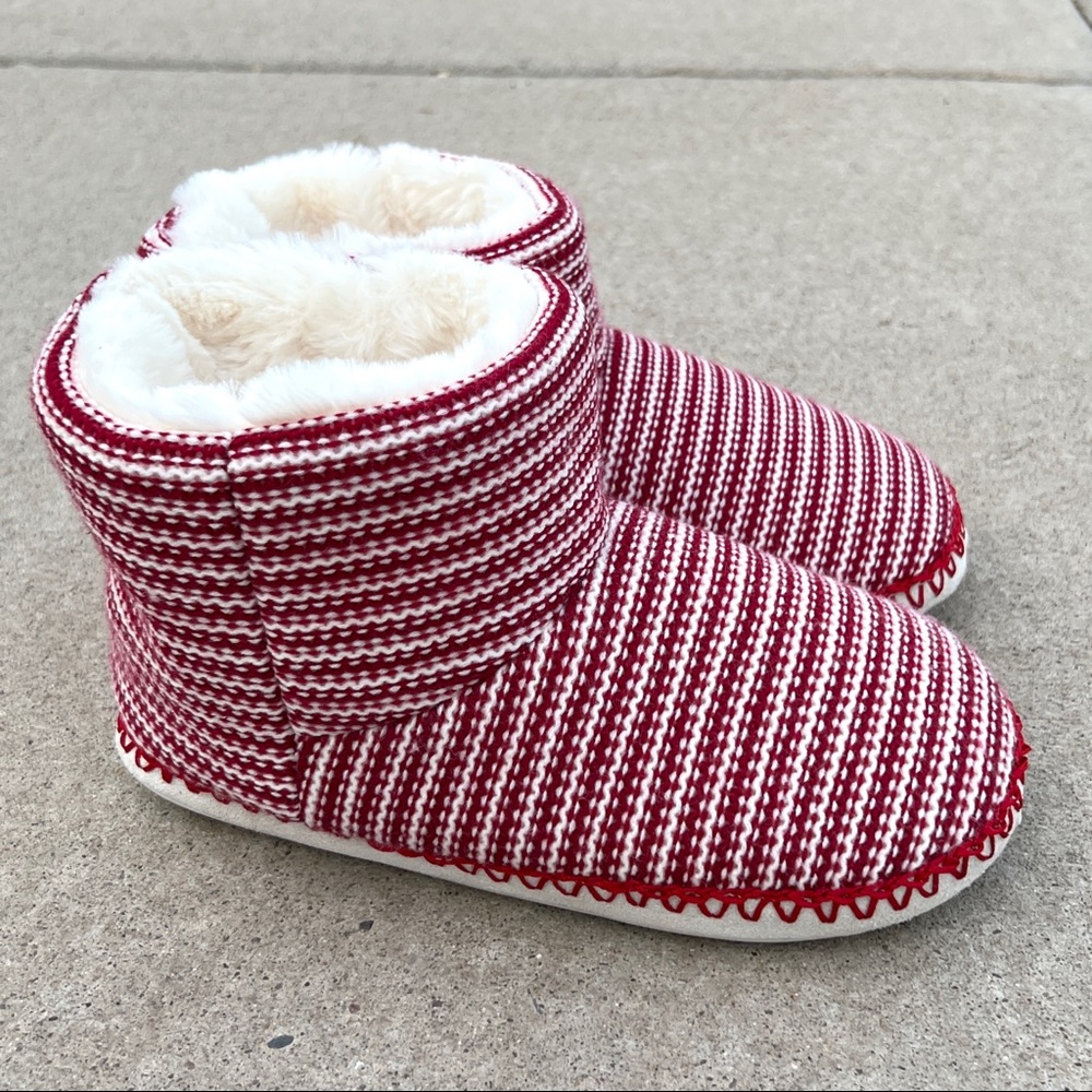Torrid Red White Striped Knit Christmas Slippers - Picture 7 of 8